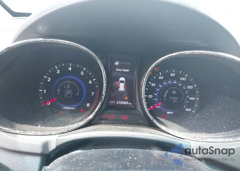 2013 Hyundai Santa Fe Sport z USA, uszkodzony, nr VIN 5XYZU3LB4DG058638